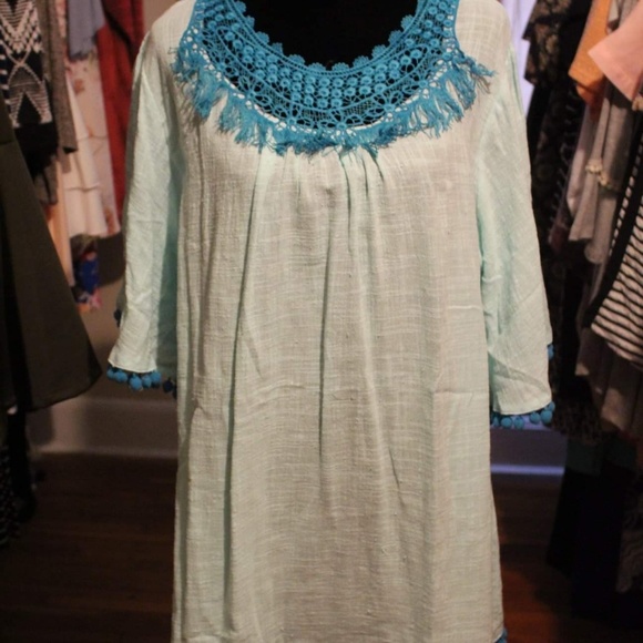 Top - Picture 2 of 2